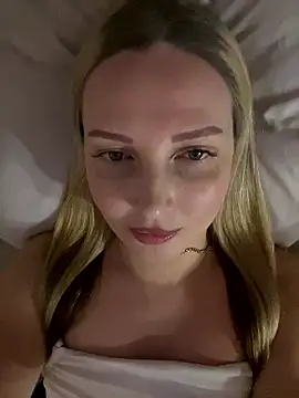 Snapshot of Aleksandrakis chatting on 01/13/26, 08:57 Aleksandrakis online show from 01/13/26, 08:57