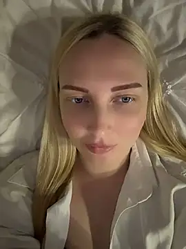 Snapshot of Aleksandrakis chatting on 06/19/26, 07:20 Aleksandrakis online show from 06/19/26, 07:20