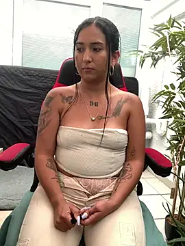 Snapshot of luna_asss chatting on 03/14/25, 07:34 luna asss online show from 03/14/25, 07:34