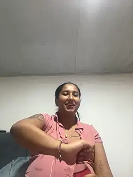 Snapshot of luna_asss chatting on 11/14/25, 08:01 luna asss online show from 11/14/25, 08:01