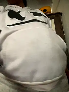 Snapshot of luna_asss chatting on 11/26/25, 09:04 luna asss online show from 11/26/25, 09:04