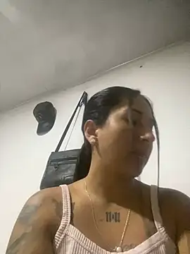 Snapshot of luna_asss chatting on 03/17/25, 11:24 luna asss online show from 03/17/25, 11:24