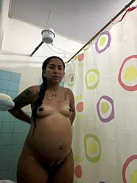 Snapshot of luna_asss chatting on 10/25/25, 07:36 luna asss online show from 10/25/25, 07:36