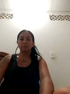 luna asss online show from 04/17/26, 12:02