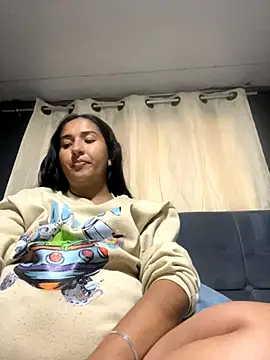 Snapshot of luna_asss chatting on 11/24/25, 05:35 luna asss online show from 11/24/25, 05:35