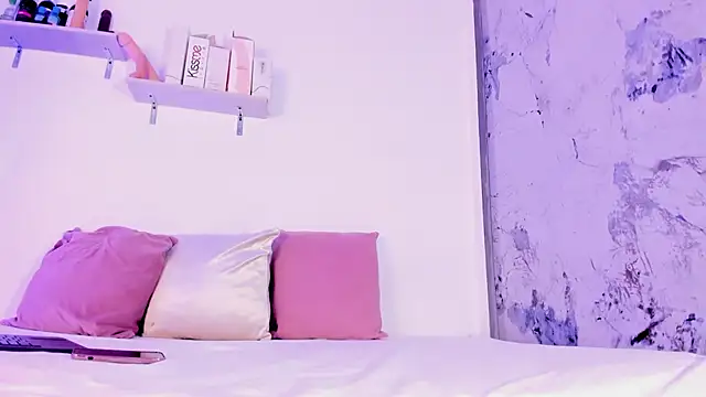 Kim Baker1 online show from 10/18/25, 08:00