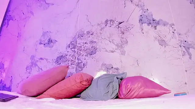 Kim Baker1 online show from 09/30/25, 07:42