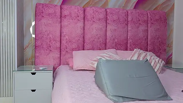 kendal rossi online show from 03/24/26, 11:54