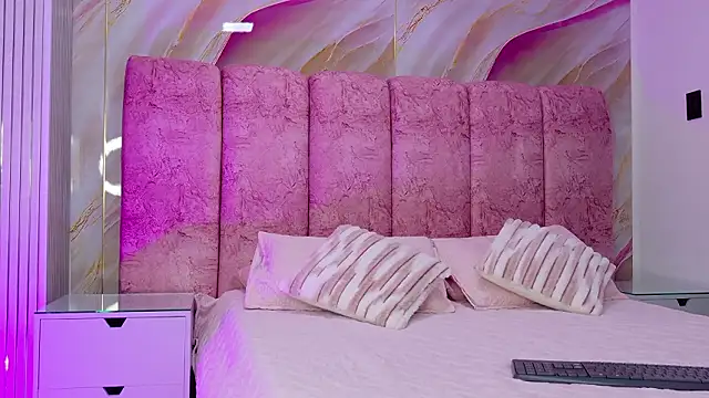 kendal rossi online show from 03/12/26, 11:58