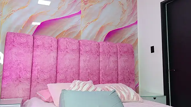 kendal rossi online show from 03/27/26, 12:06