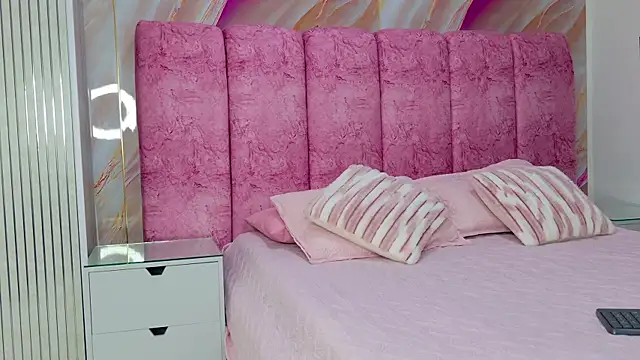 kendal rossi online show from 03/28/26, 12:17