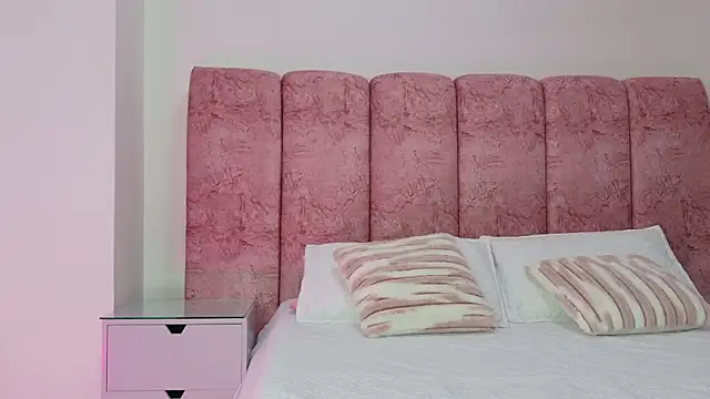 kendal rossi online show from 01/09/26, 12:01