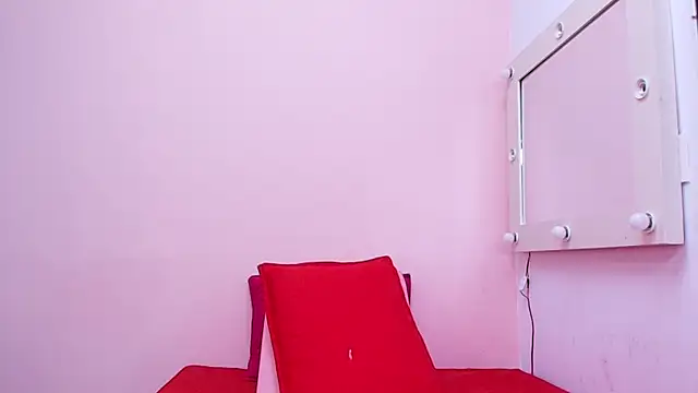 Snapshot of kendal_rossi chatting on 10/05/25, 11:56 kendal rossi online show from 10/05/25, 11:56