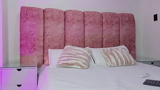 kendal rossi online show from 01/11/26, 12:01