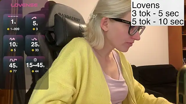 Sexy Sweets online show from 11/18/25, 06:44