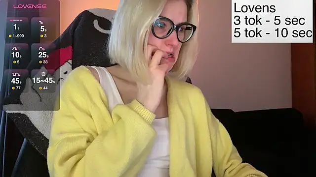 Sexy Sweets online show from 11/26/25, 12:27