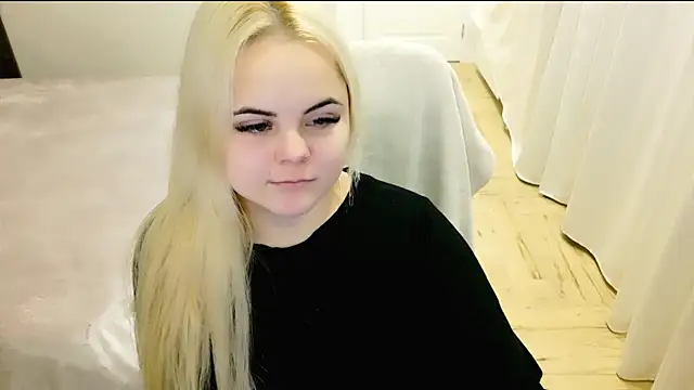 Snapshot of lovely-eyes chatting on 01/25/25, 09:25 lovely-eyes online show from 01/25/25, 09:25