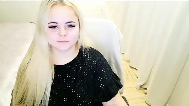 Snapshot of lovely-eyes chatting on 01/30/25, 01:22 lovely-eyes online show from 01/30/25, 01:22