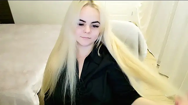 Snapshot of lovely-eyes chatting on 02/01/25, 12:29 lovely-eyes online show from 02/01/25, 12:29
