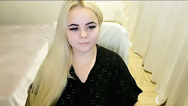 Snapshot of lovely-eyes chatting on 02/03/25, 01:09 lovely-eyes online show from 02/03/25, 01:09