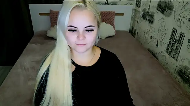 Snapshot of lovely-eyes chatting on 09/10/25, 03:00 lovely-eyes online show from 09/10/25, 03:00