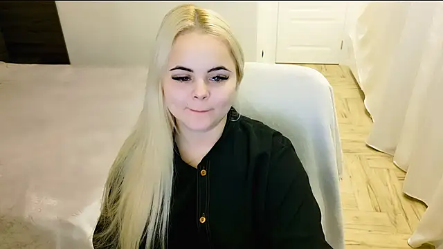 Snapshot of lovely-eyes chatting on 01/23/25, 04:41 lovely-eyes online show from 01/23/25, 04:41
