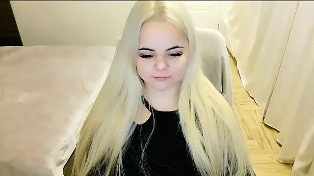 Snapshot of lovely-eyes chatting on 02/23/25, 10:20 lovely-eyes online show from 02/23/25, 10:20