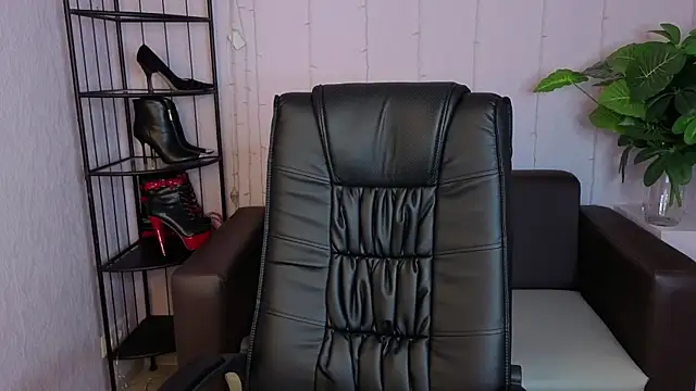 Dana  dom online show from 03/25/26, 08:46