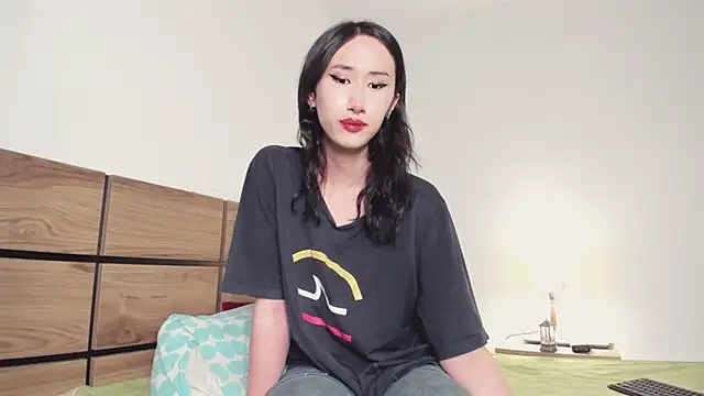 Snapshot of asian_kiya chatting on 12/13/24, 11:17 asian kiya online show from 12/13/24, 11:17