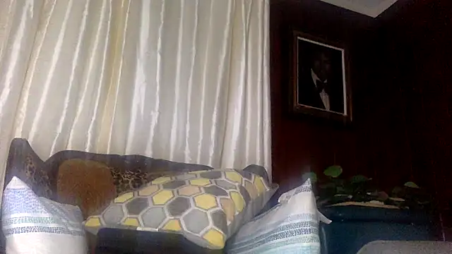 Snapshot of KingDerRico chatting on 10/01/25, 12:16 KingDerRico online show from 10/01/25, 12:16