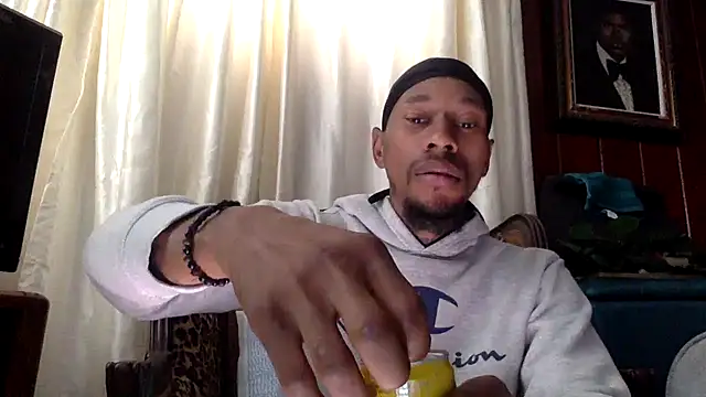 KingDerRico online show from 11/13/25, 05:06