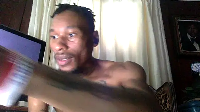 KingDerRico online show from 11/02/25, 04:12