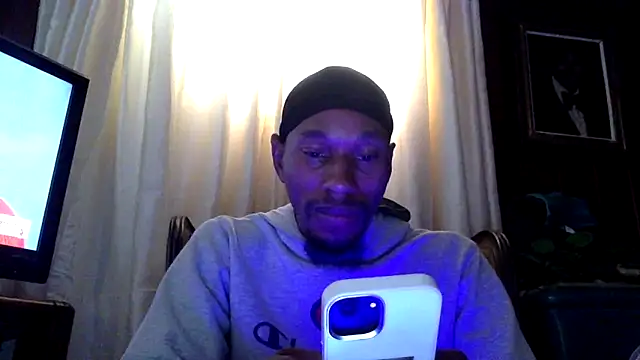 KingDerRico online show from 11/12/25, 09:18