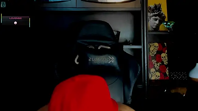 Snapshot of RickG_Oficial chatting on 10/18/25, 01:18 RickG Oficial online show from 10/18/25, 01:18