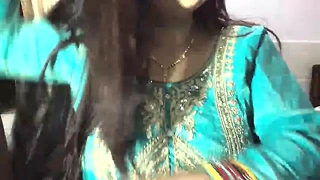 Snapshot of Gulaboo_bhabi chatting on 06/03/26, 07:51 Gulaboo bhabi online show from 06/03/26, 07:51