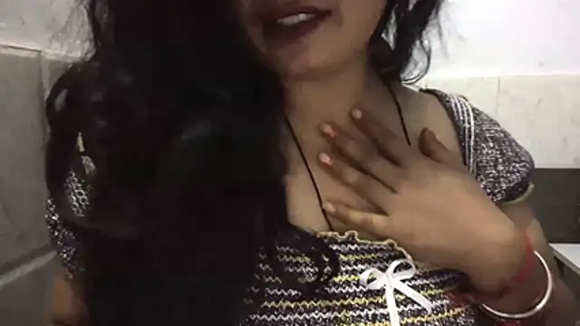 Gulaboo bhabi online show from 03/16/26, 11:51