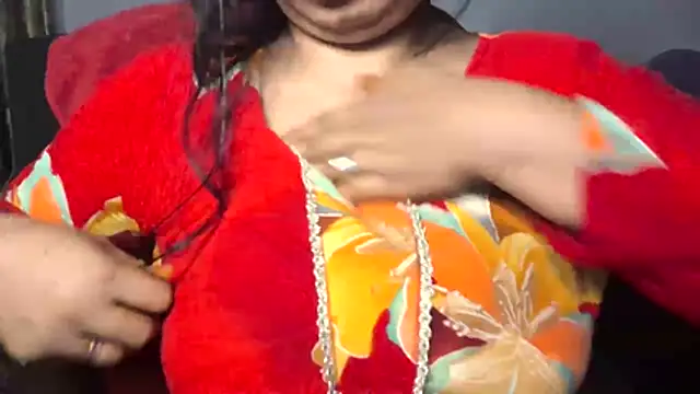 Snapshot of Gulaboo_bhabi chatting on 07/03/26, 10:38 Gulaboo bhabi online show from 07/03/26, 10:38