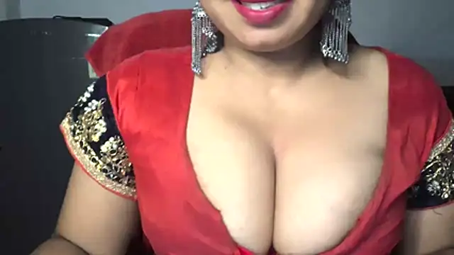Snapshot of Gulaboo_bhabi chatting on 08/01/26, 12:19 Gulaboo bhabi online show from 08/01/26, 12:19