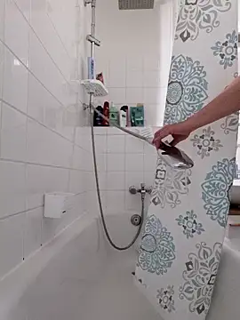 Snapshot of Chriso0007 chatting on 11/08/25, 12:09 Chriso0007 online show from 11/08/25, 12:09