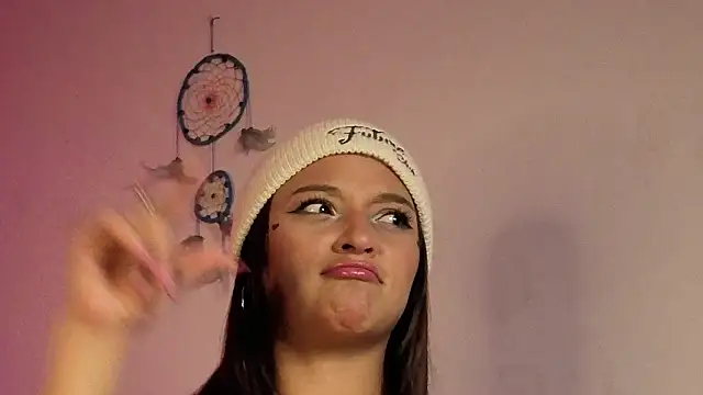 Zoe--khalL online show from 02/17/26, 05:05