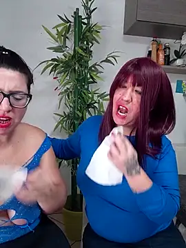 carolyne2023 online show from 12/05/25, 08:02