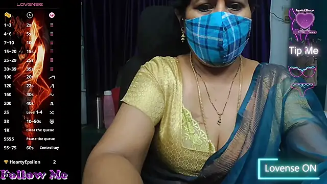 Snapshot of Rani_Darling_99 chatting on 05/17/26, 08:31 Rani Darling 99 online show from 05/17/26, 08:31