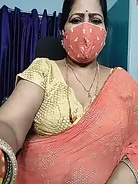 Snapshot of Rani_Darling_99 chatting on 06/03/26, 12:11 Rani Darling 99 online show from 06/03/26, 12:11