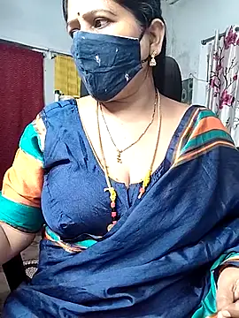 Snapshot of Rani_Darling_99 chatting on 06/11/26, 03:42 Rani Darling 99 online show from 06/11/26, 03:42