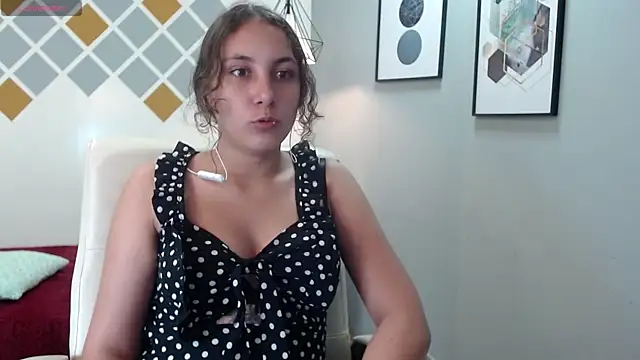 xlunna online show from 12/20/25, 08:44