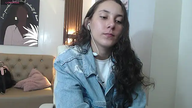 xlunna online show from 09/23/25, 07:32