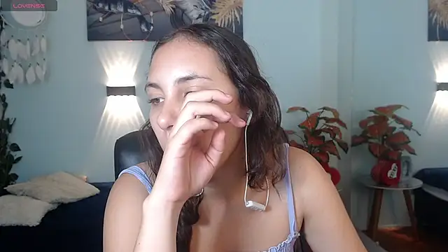 xlunna online show from 10/29/25, 03:44