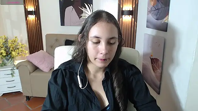 xlunna online show from 10/25/25, 07:36