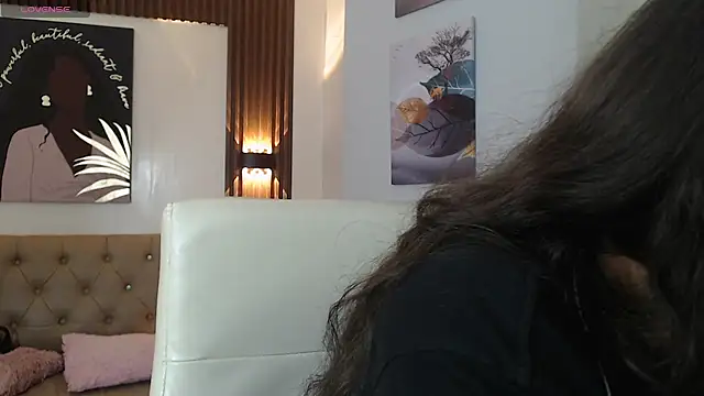 xlunna online show from 09/17/25, 07:38