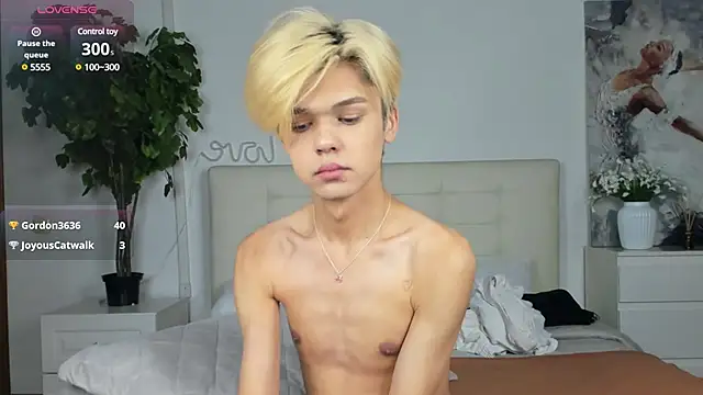 Snapshot of Felix_Rey chatting on 03/20/25, 04:07 Felix Rey online show from 03/20/25, 04:07